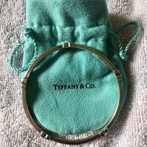 Tiffany & Co.
Sterling Silver X Bangle Bracelet